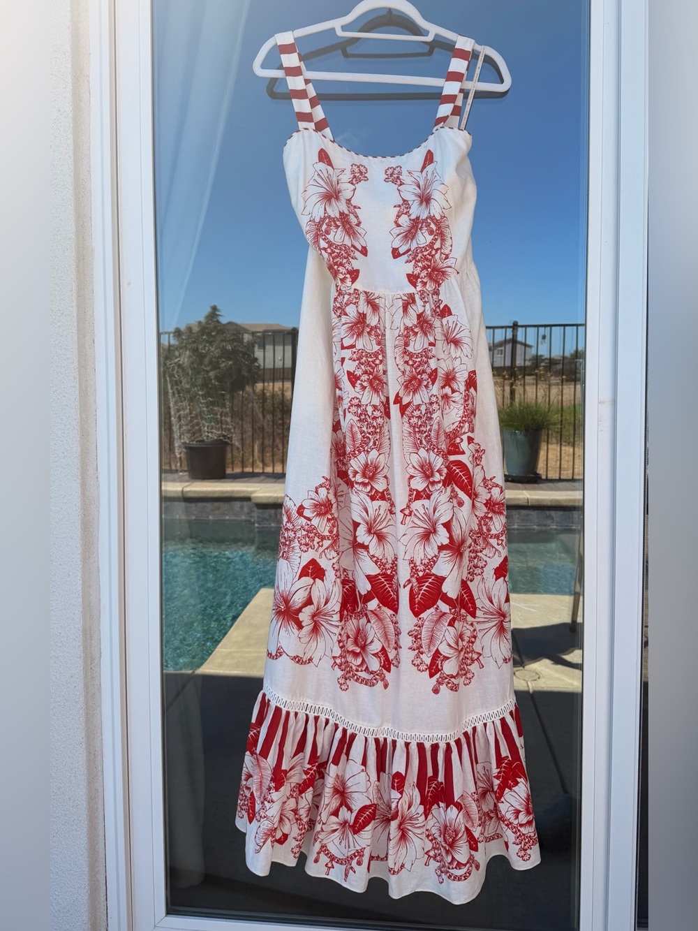 FARM Rio Off-White Floral Chains Maxi Dress Size L NWT